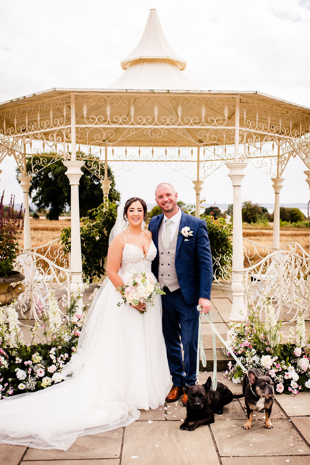 Descriptive Alt Text 1