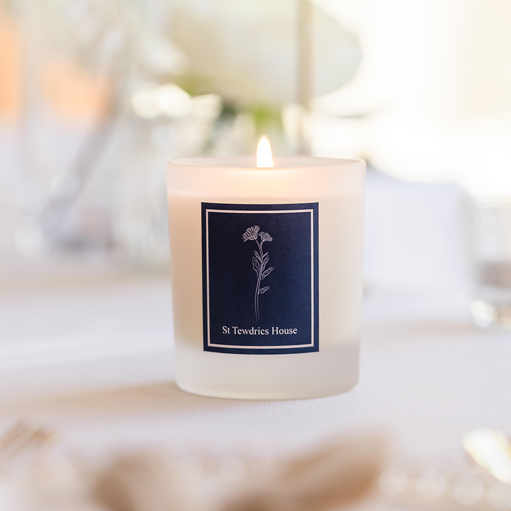 Elegant Favours — Miniature Candles